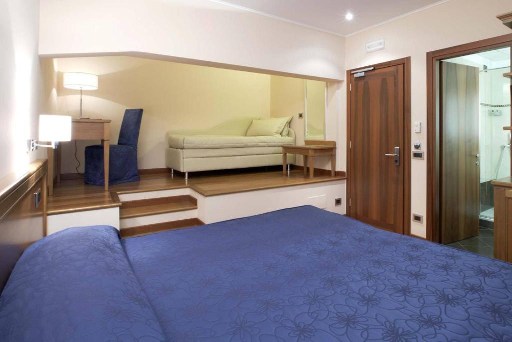 Hotel Iris Génova Quarto foto